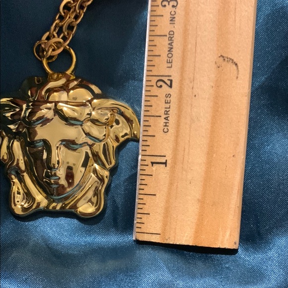 Versace Stamped Gold-Tone Medusa Pendant-this is heavy-not hollow(no weak necks) - Picture 4 of 5